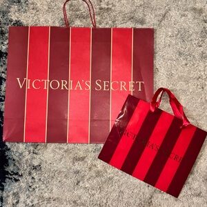 Victoria’s Secret red Valentine’s Day gift bag set of 2 large & small